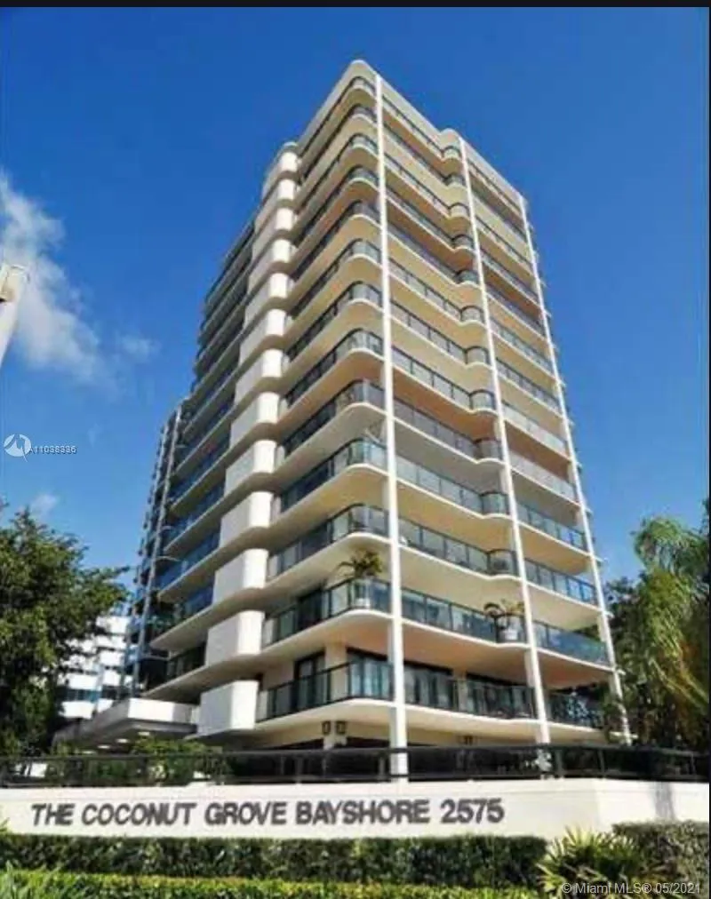 3 bedroom 2 bath for sale at 2575 S Bayshore Dr # 10B, Miami FL 33133