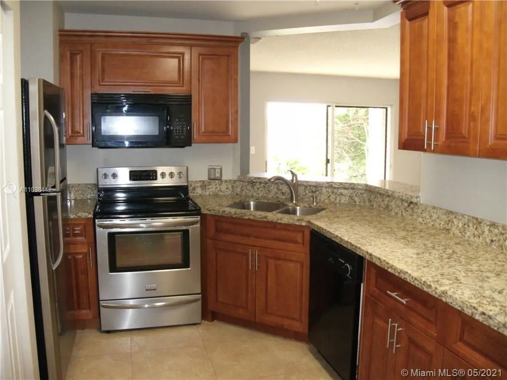 2 bedroom 2 bath for sale at 3453 NW 44th St # 107, Oakland Park FL 33309