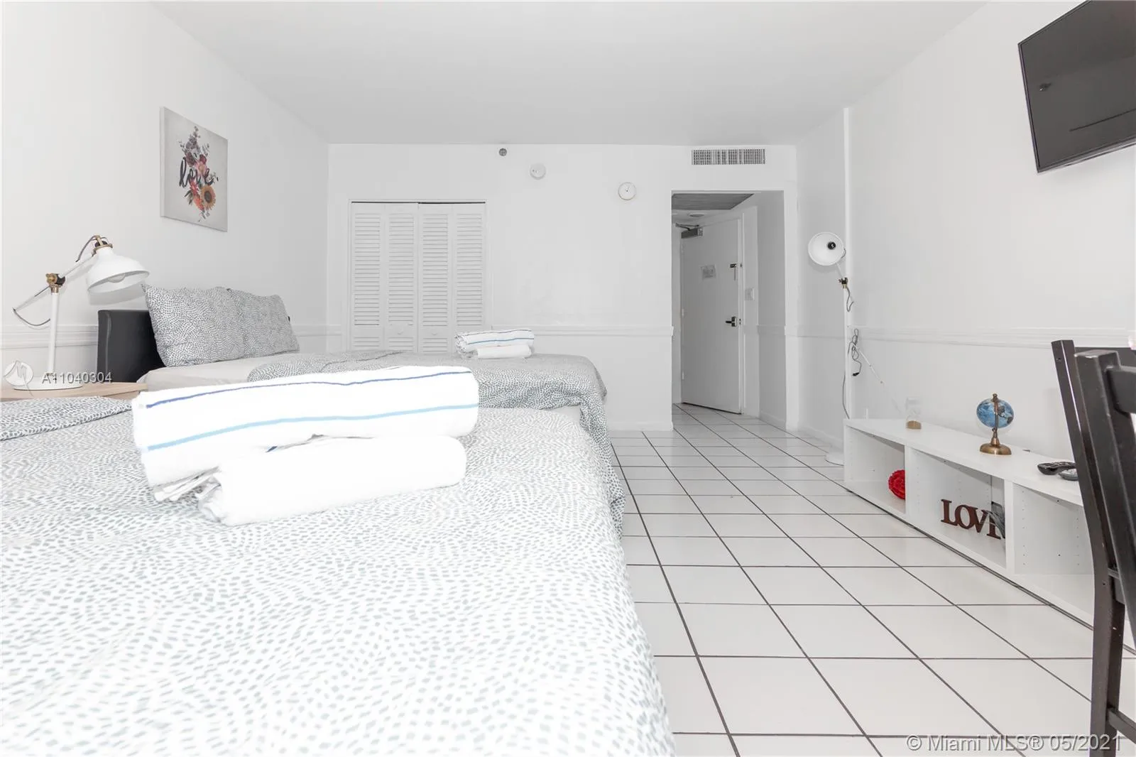 5445 Collins Ave # 1518, Miami Beach FL 33140