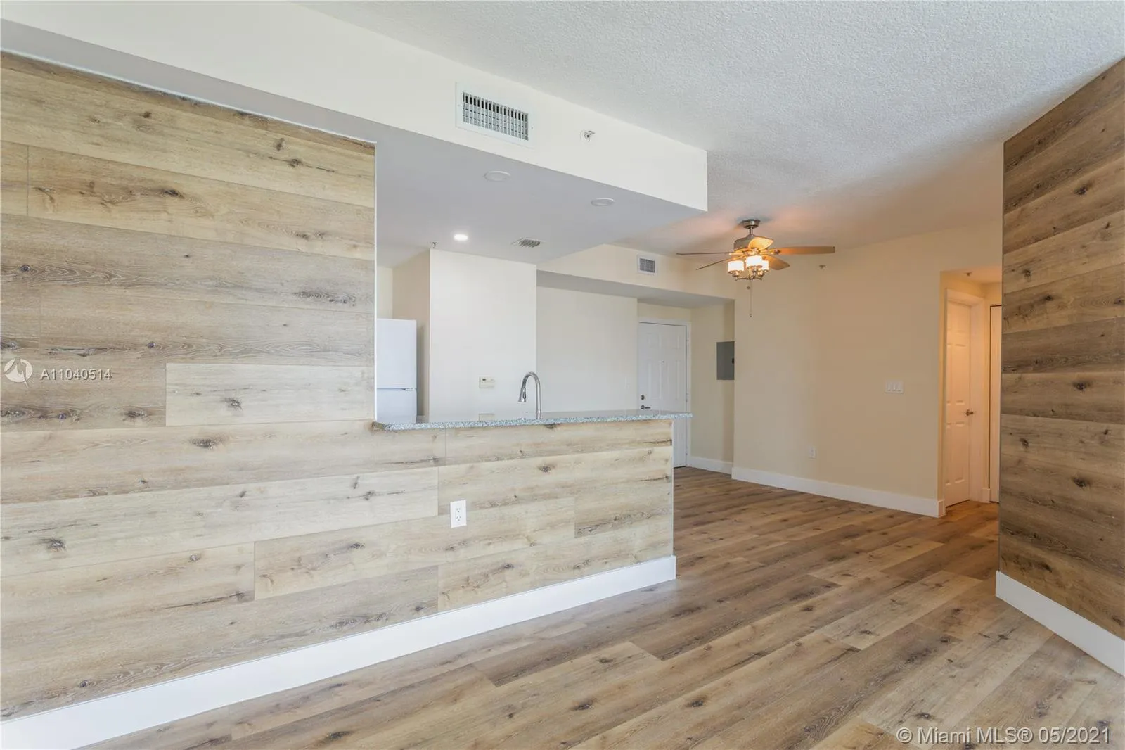 275 NE 18th St # 901, Miami FL 33132