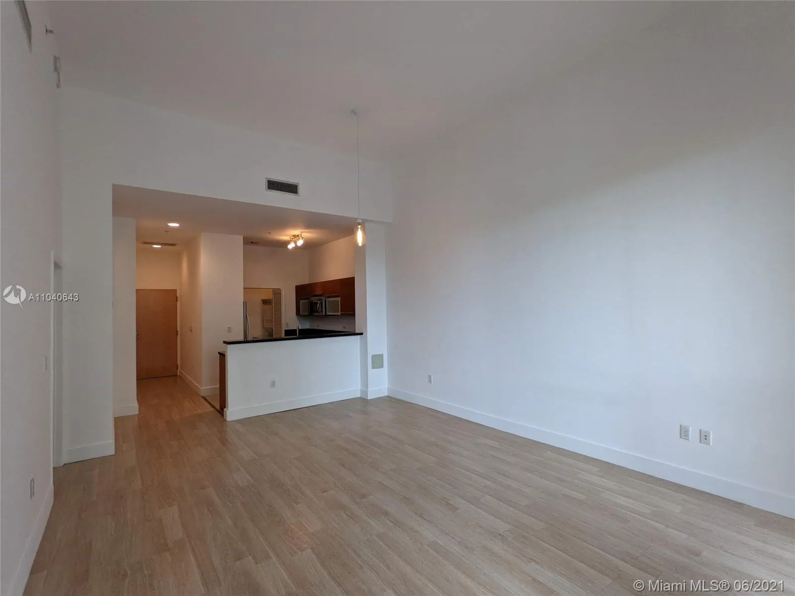 244 Biscayne Blvd # 206, Miami FL 33132