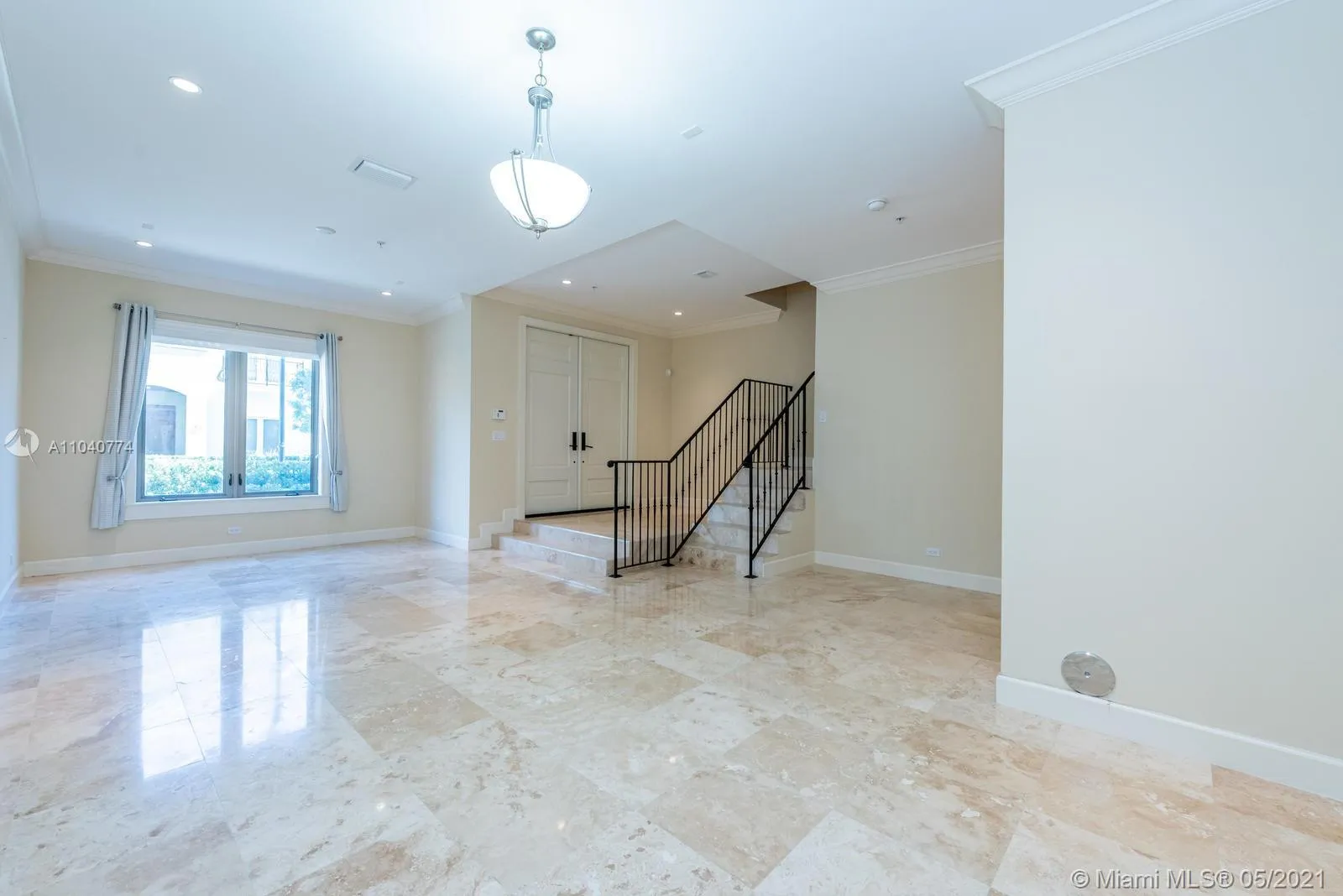 7430 SW 56th Ct, Miami FL 33143