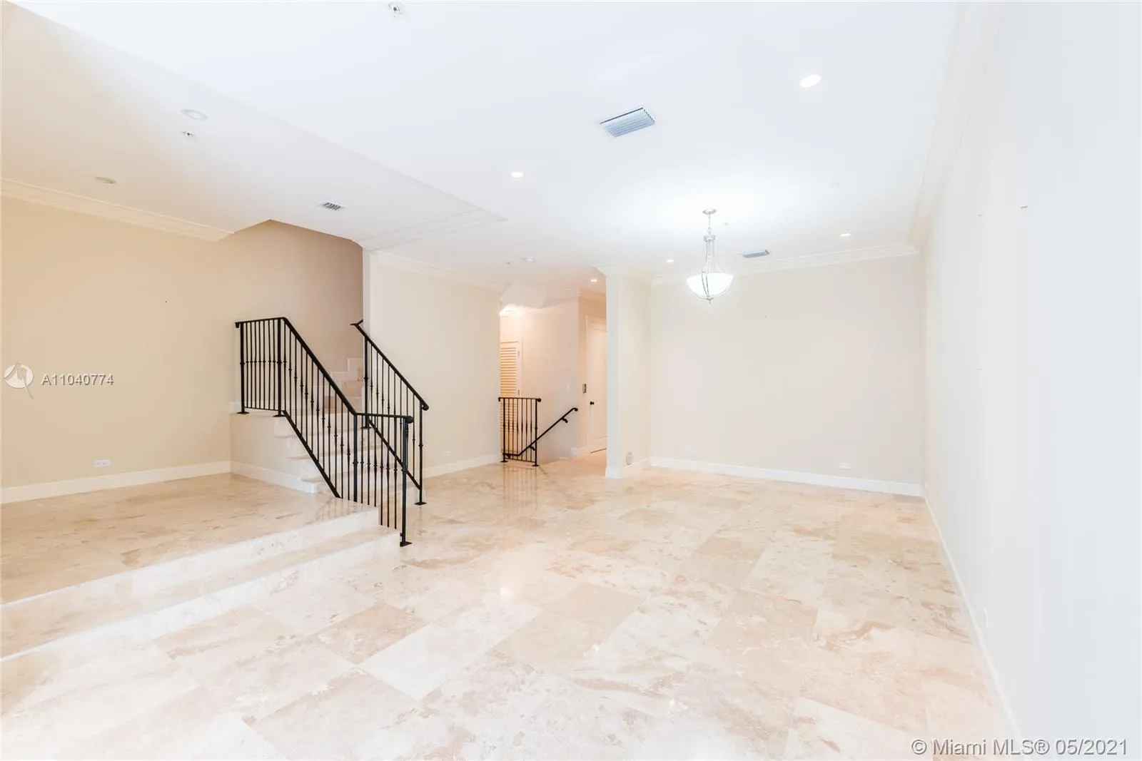 7430 SW 56th Ct, Miami FL 33143