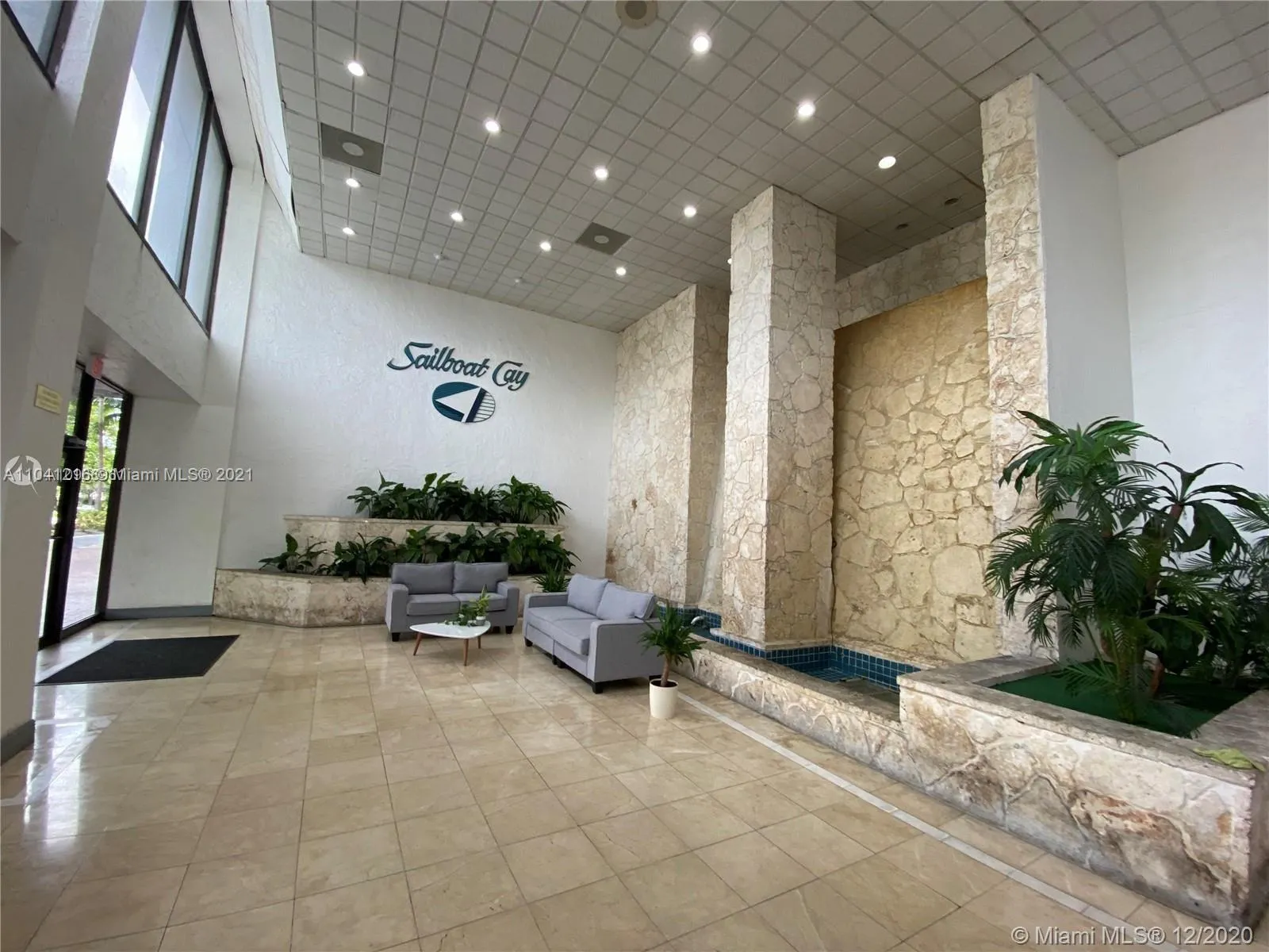 1 bedroom 1 bath for sale at 13499 Biscayne Blvd # 712, North Miami FL 33181