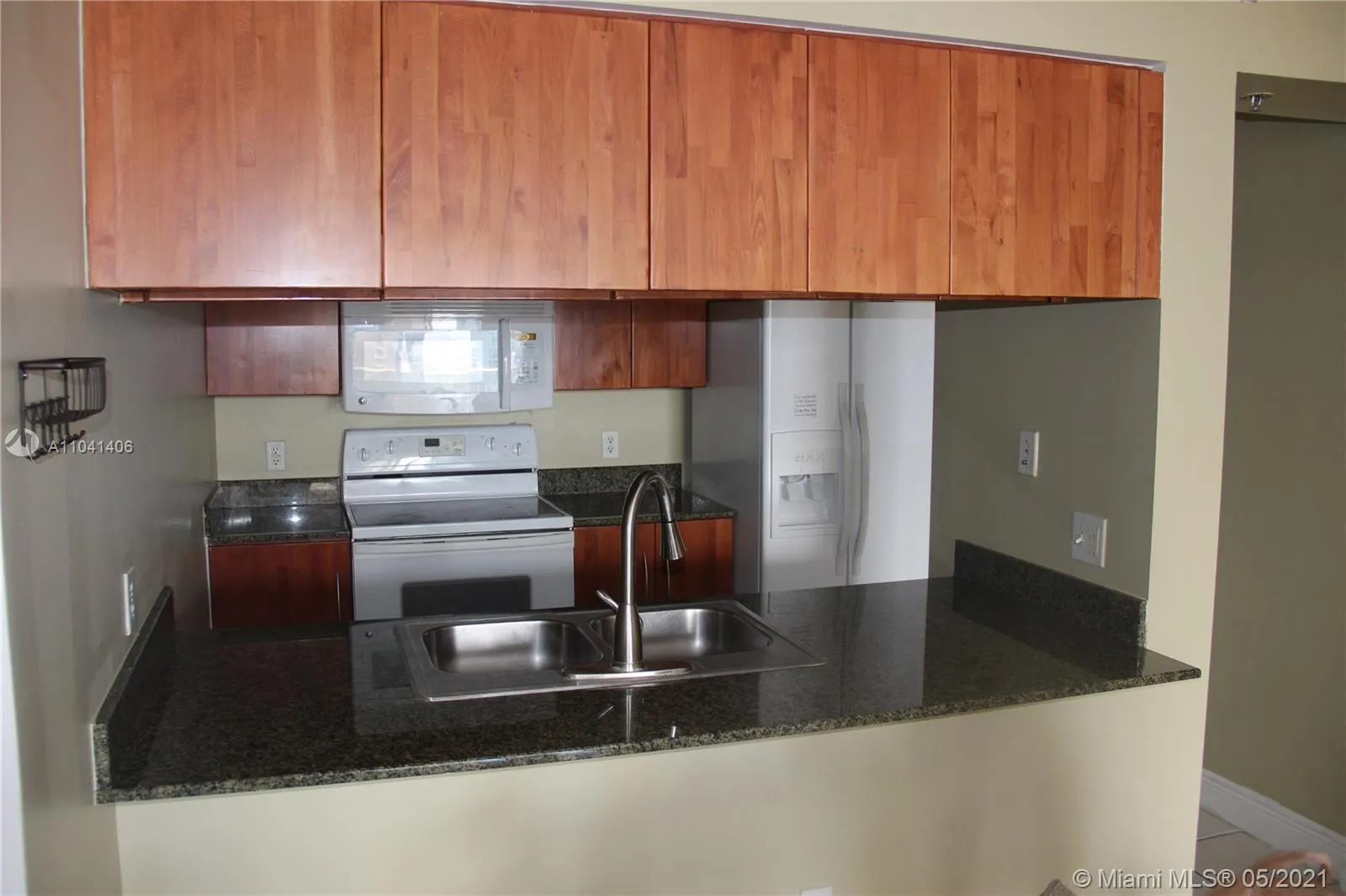 1200 Brickell Bay Dr # 3424, Miami FL 33131