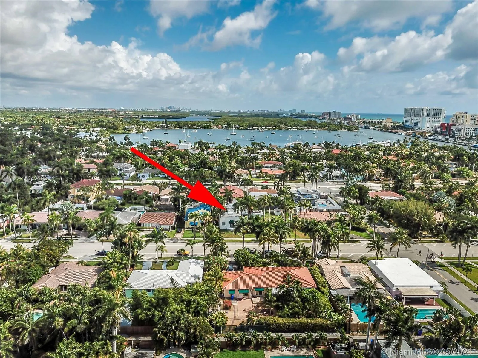 813 Harrison St, Hollywood FL 33019