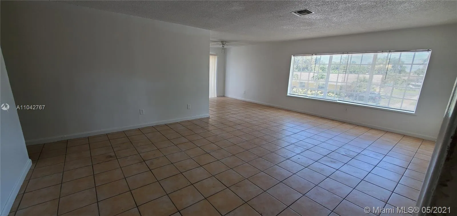 1833 NW 54th Ter, Lauderhill FL 33313