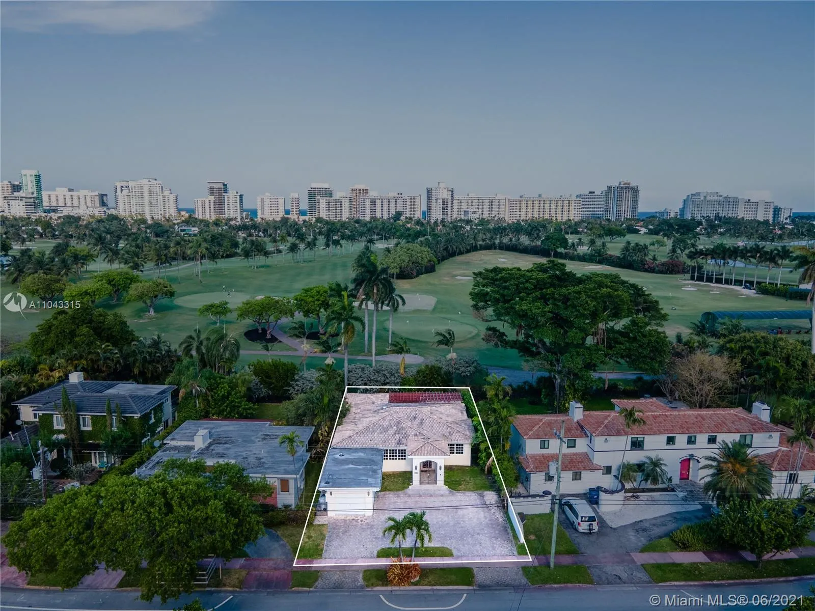 6 bedroom 5 bath for sale at 5825 Alton Rd, Miami Beach FL 33140