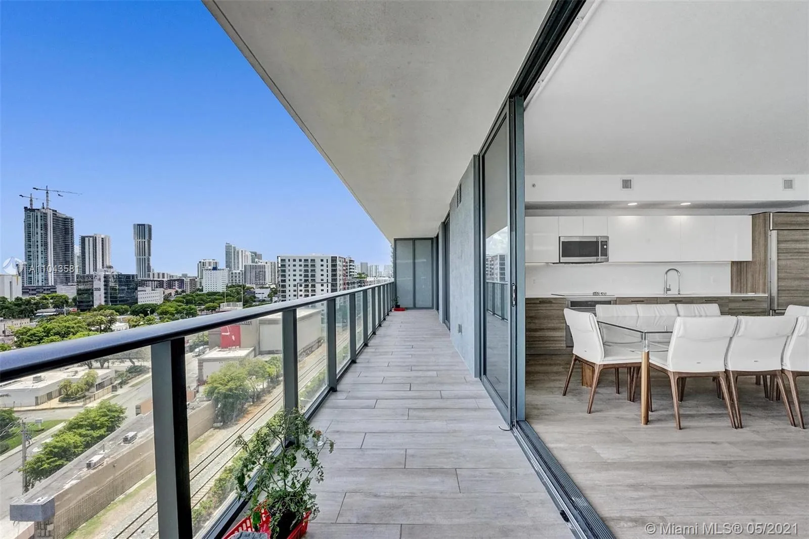 121 NE 34th St # 908, Miami FL 33137