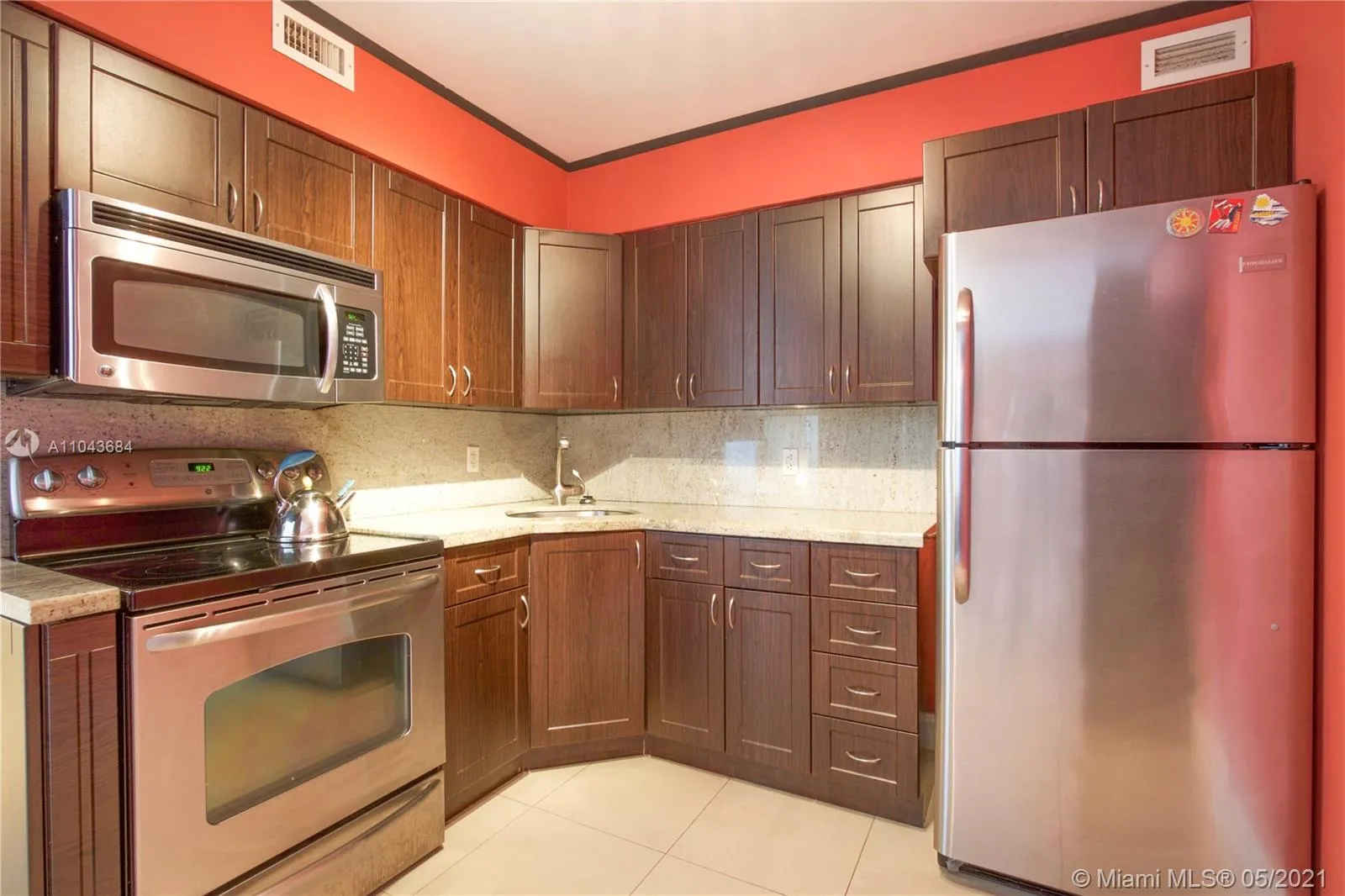 5161 Collins Ave # 1101, Miami Beach FL 33140