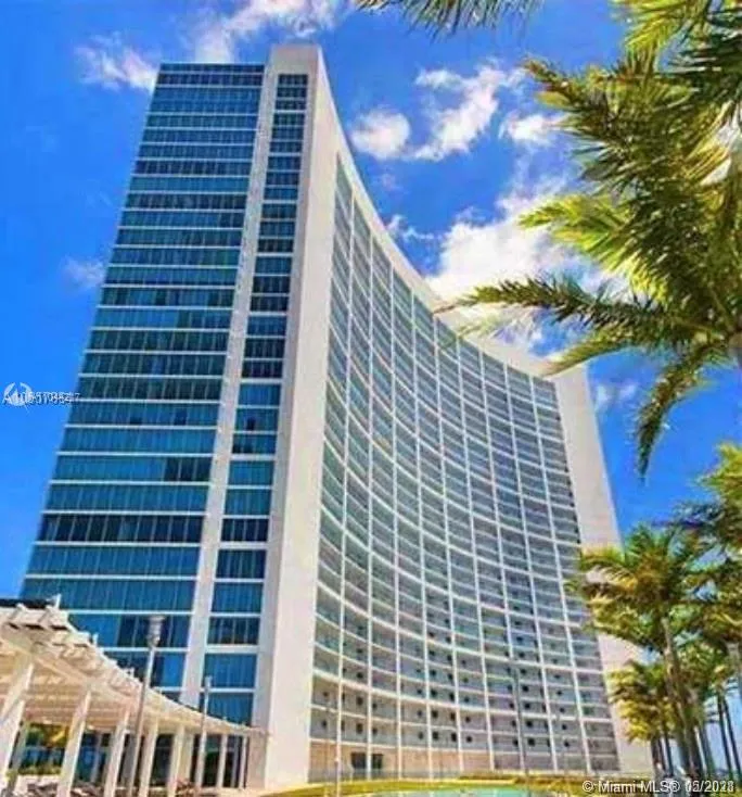 2 bedroom 2 bath for sale at 601 NE 36 ST # 2602, Miami FL 33137