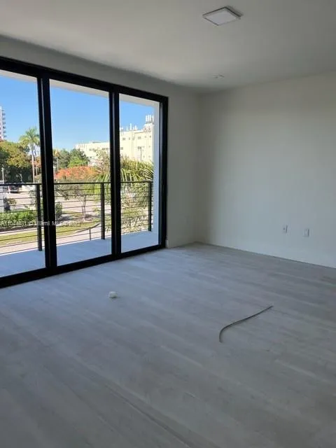 1794 SW 9th St # B, Miami FL 33135