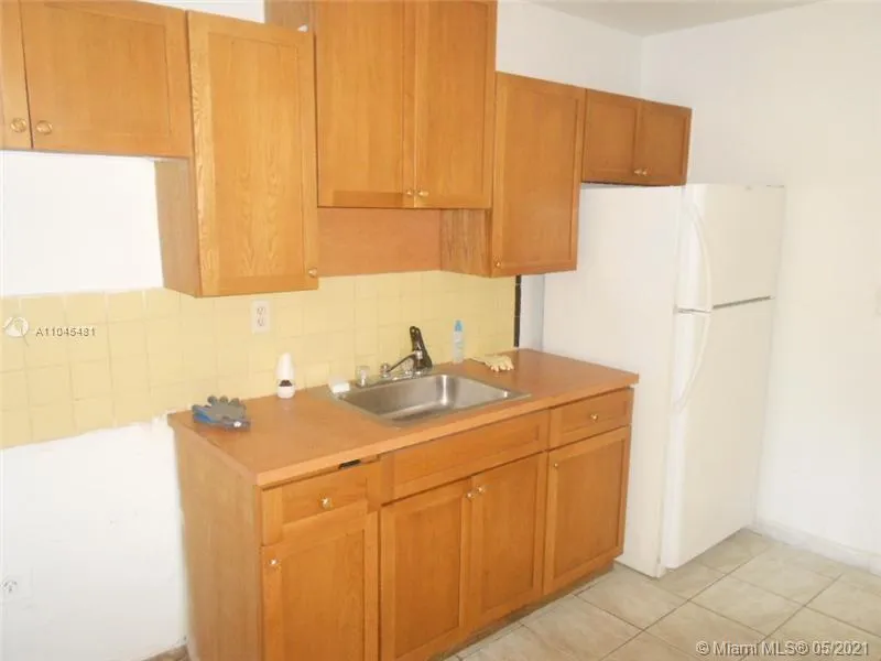 1869 NW 83rd St, Miami FL 33147