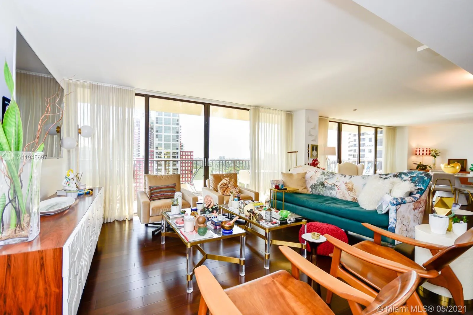 1450 Brickell Bay Dr # 1907, Miami FL 33131