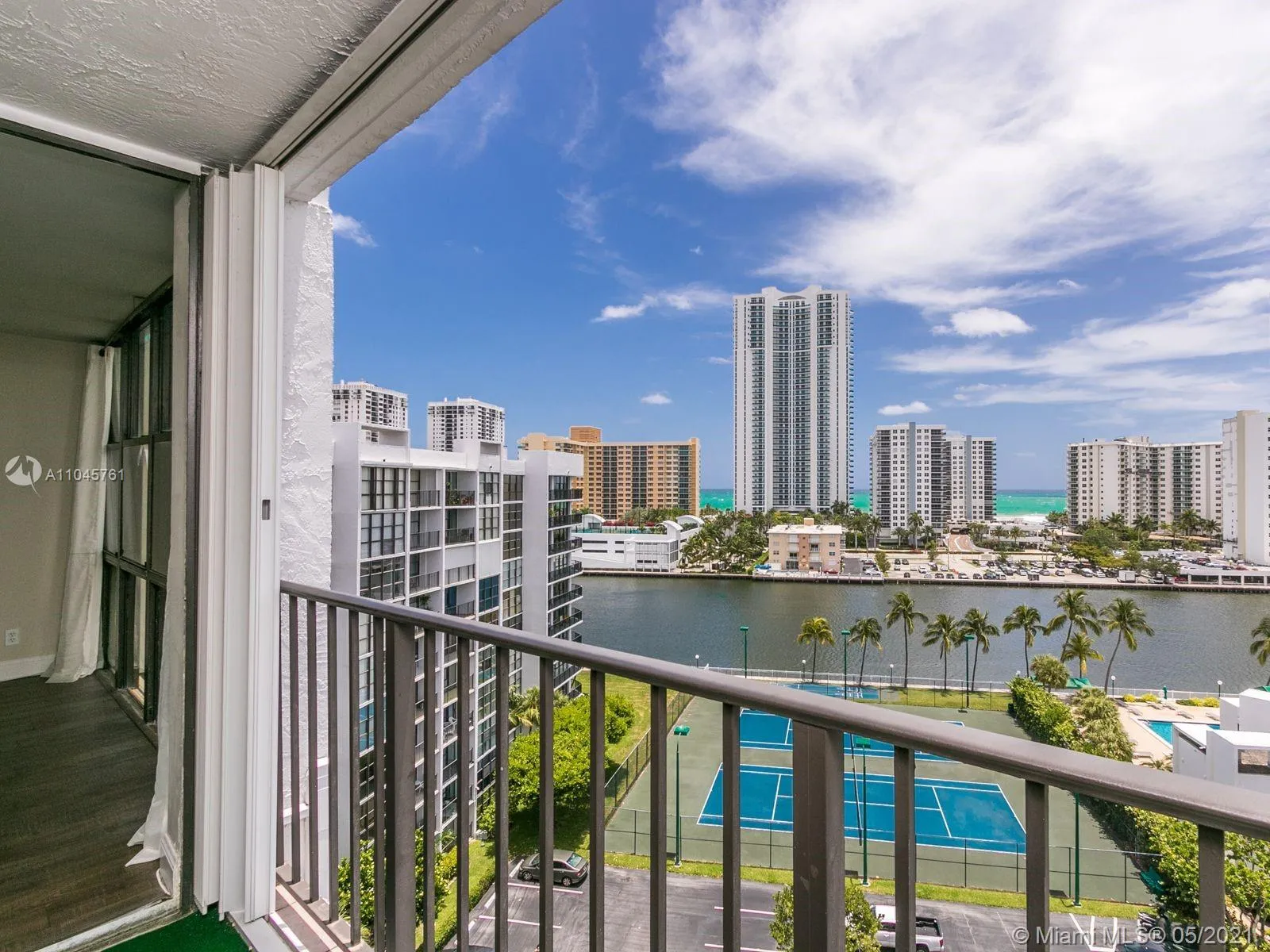 1 bedroom 1 bath for sale at 1000 Parkview Dr # 1026, Hallandale Beach FL 33009