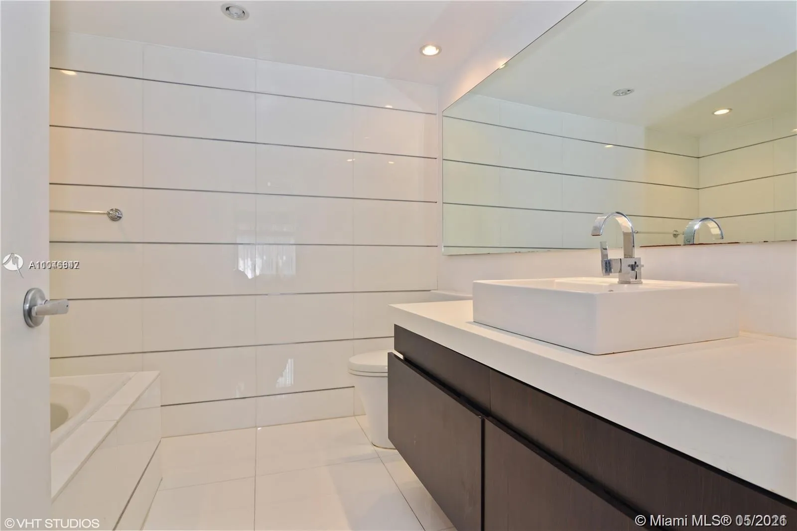 5255 Collins Ave # 12B, Miami Beach FL 33140