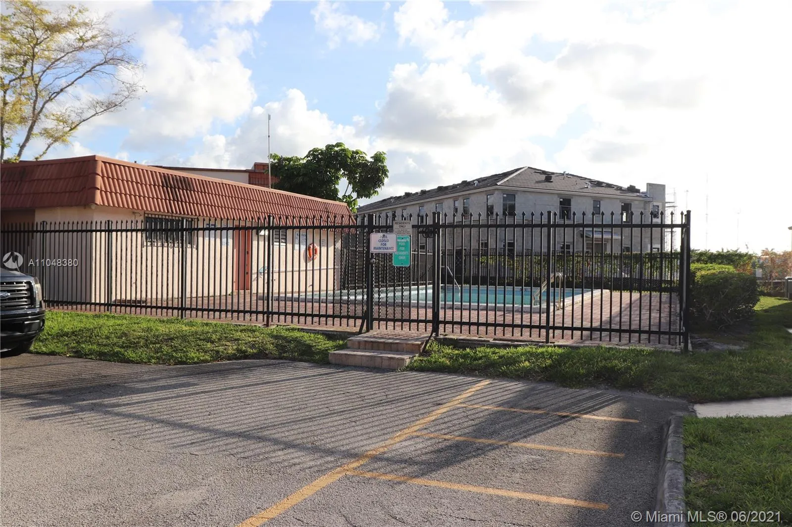 20800 NE 8th Ct # 17, Miami FL 33179