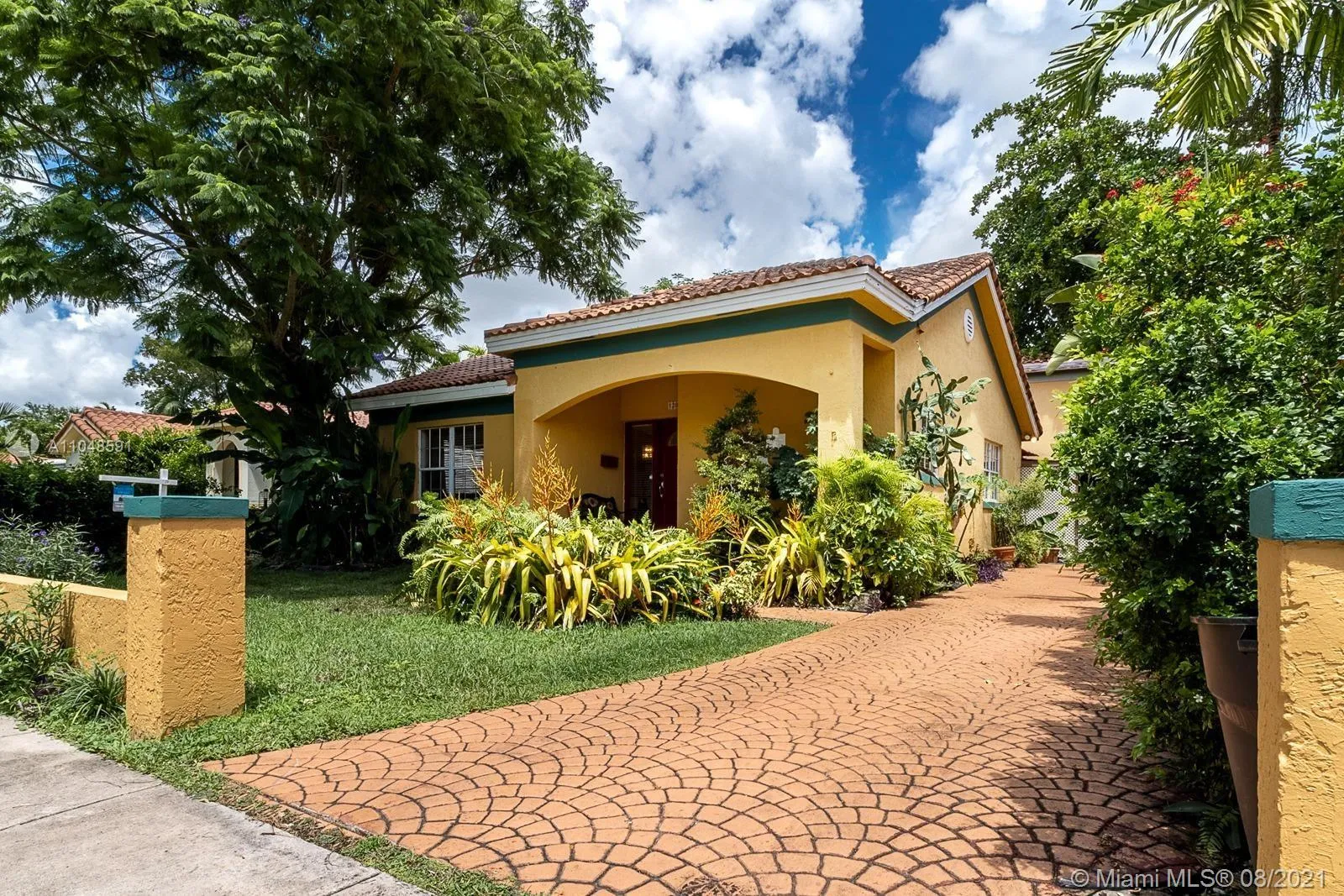 5 bedroom 5 bath for sale at 1205 Wallace St, Coral Gables FL 33134
