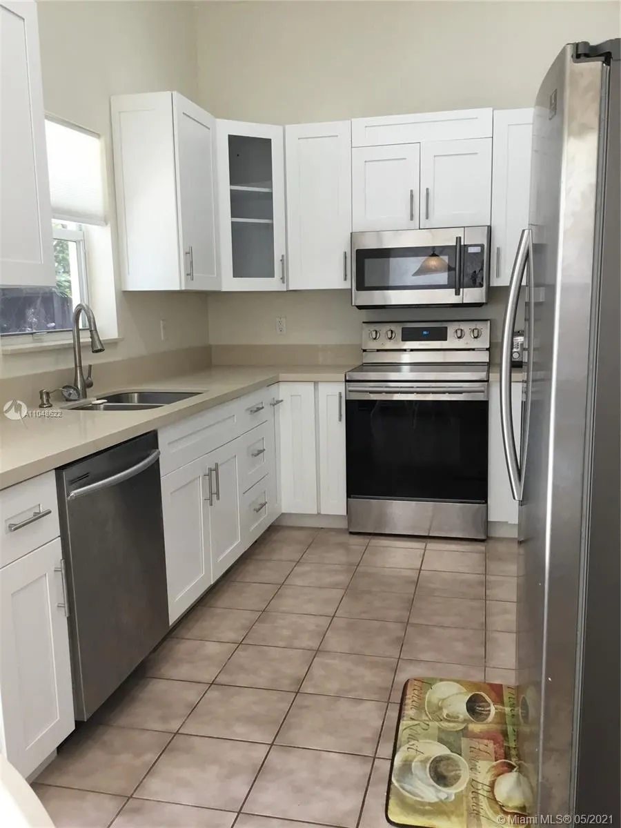 18336 NW 6th St, Pembroke Pines FL 33029