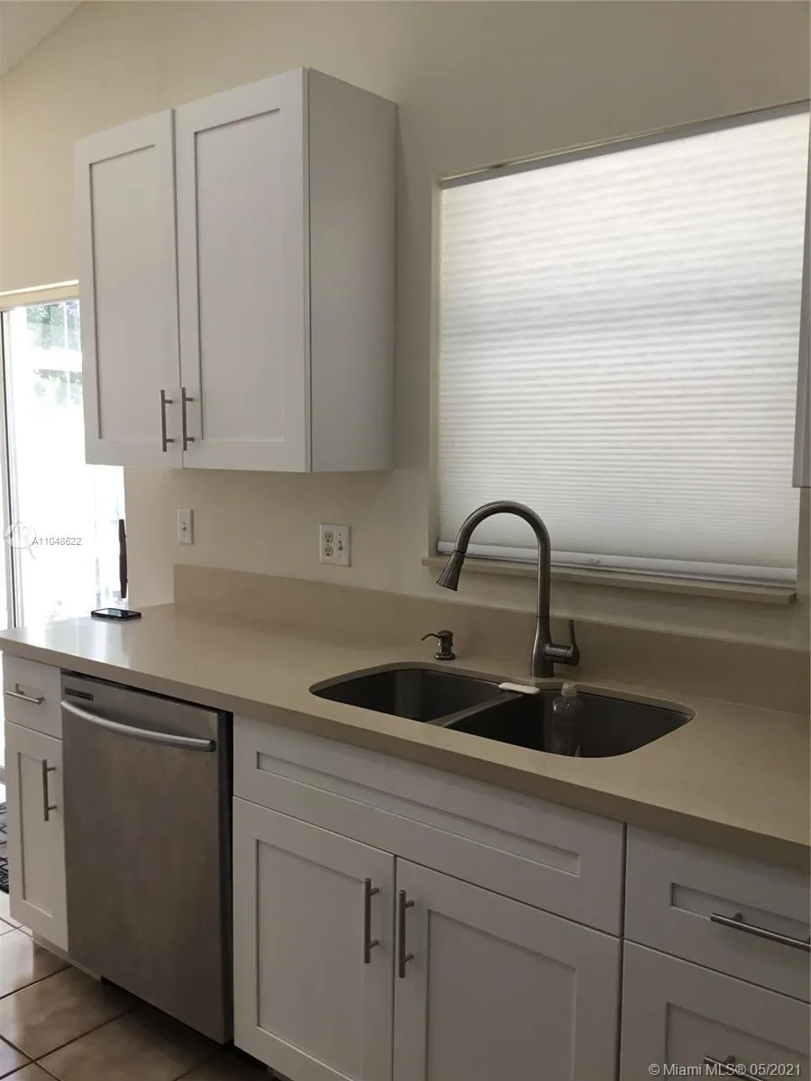 18336 NW 6th St, Pembroke Pines FL 33029