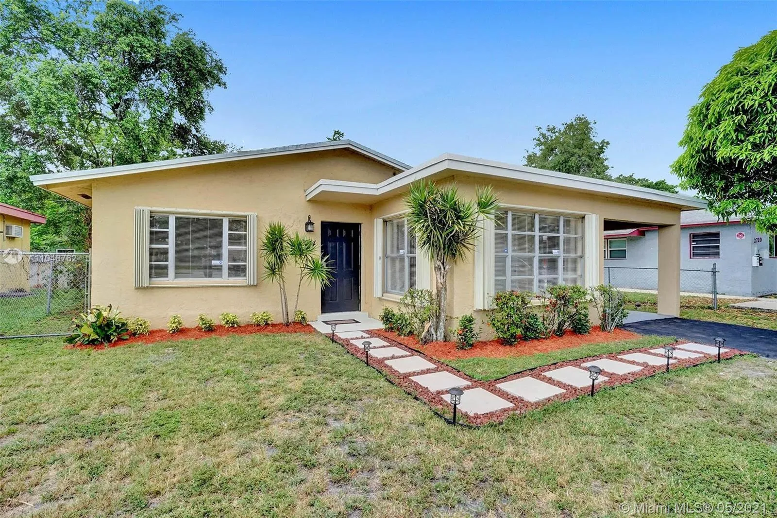 3 bedroom 2 bath for sale at 2714 NW 13th St, Fort Lauderdale FL 33311