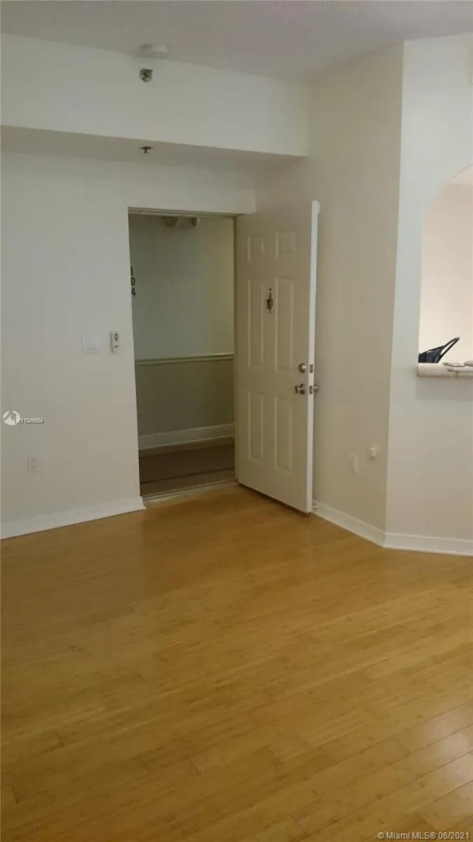 747 Michigan Ave # 101, Miami Beach FL 33139