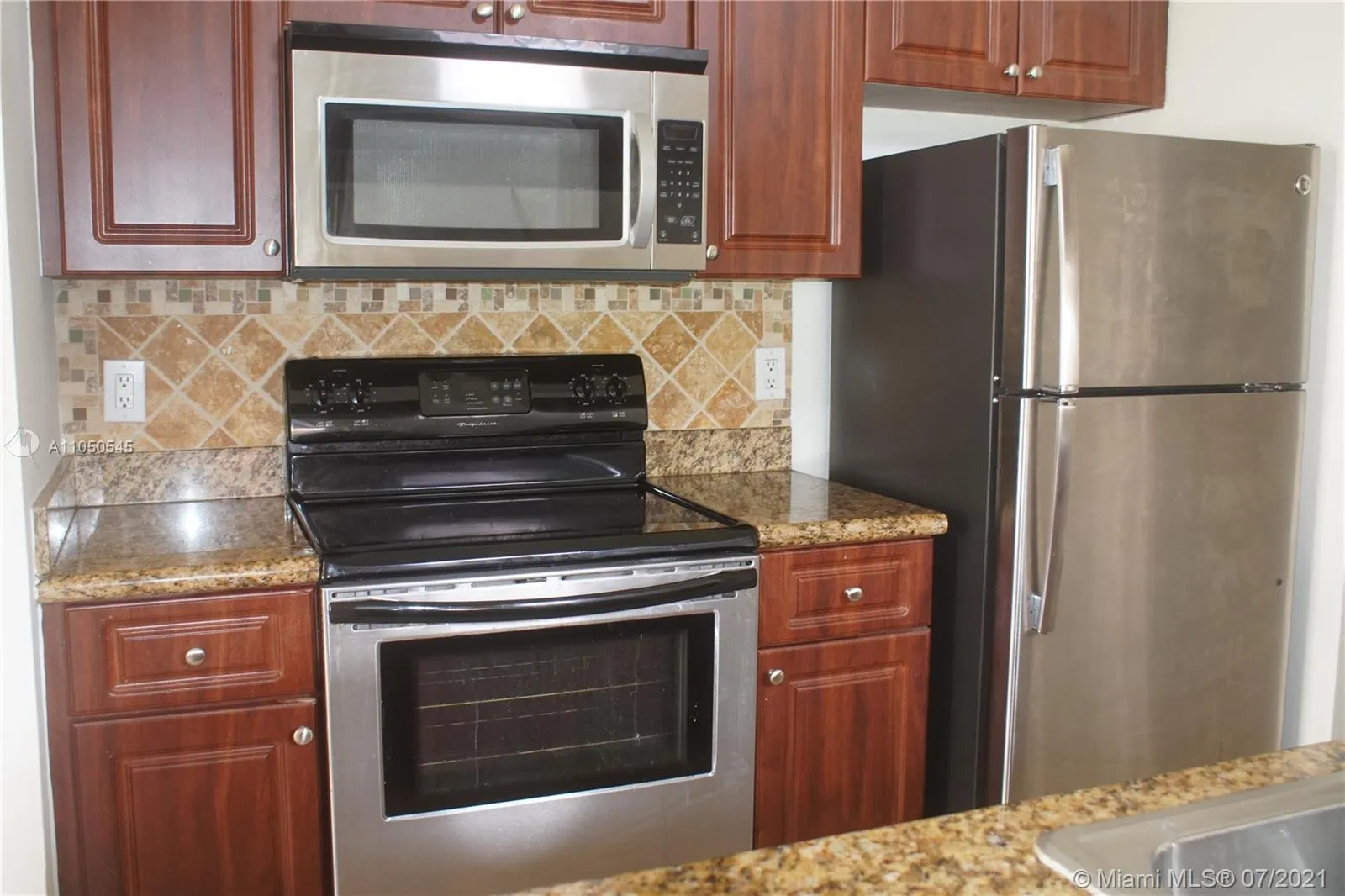 2 bedroom 2 bath for rent at 10521 SW 157th Pl # 201, Miami FL 33196