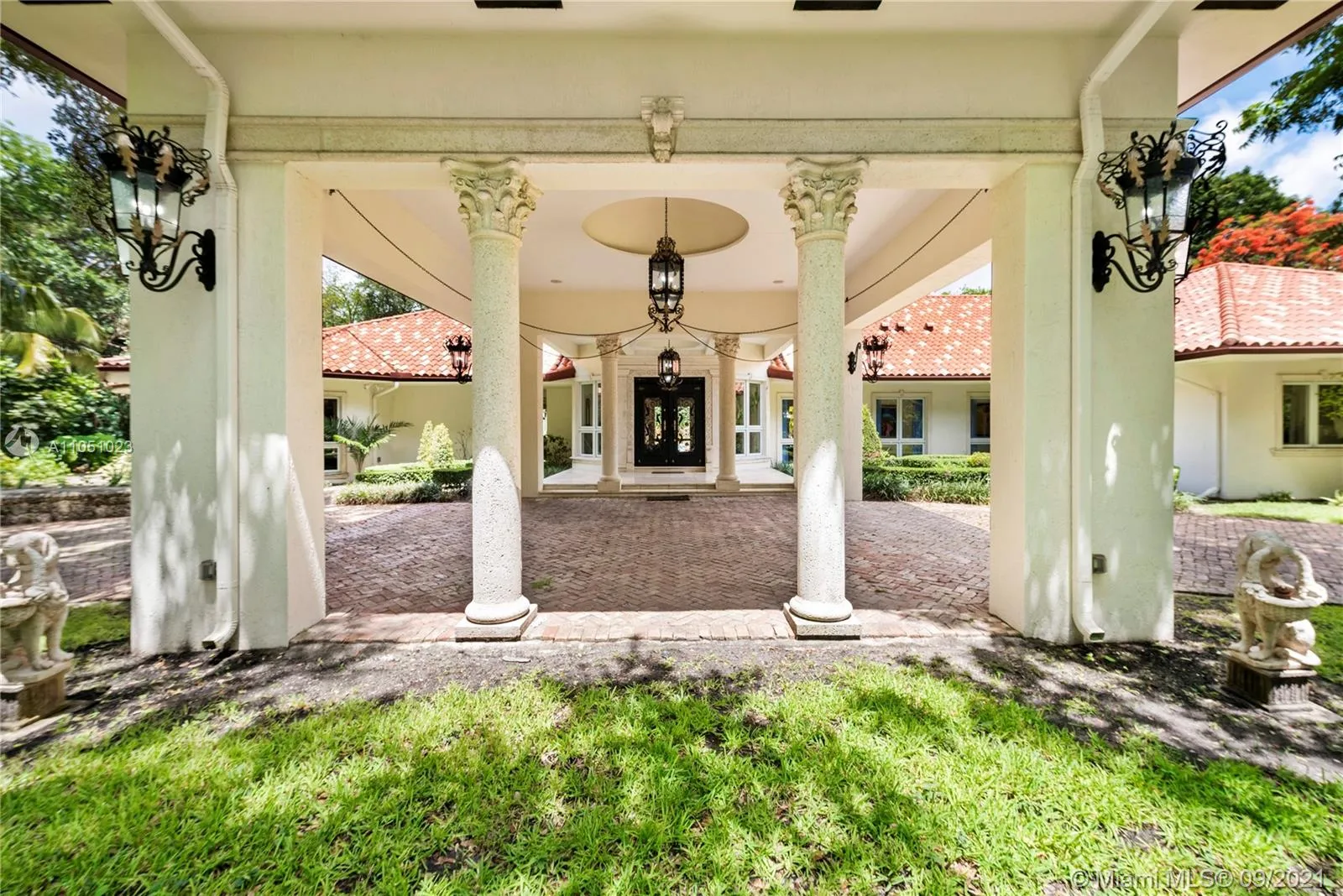 6 bedroom 6 bath for sale at 9400 Old Cutler Rd, Coral Gables FL 33156