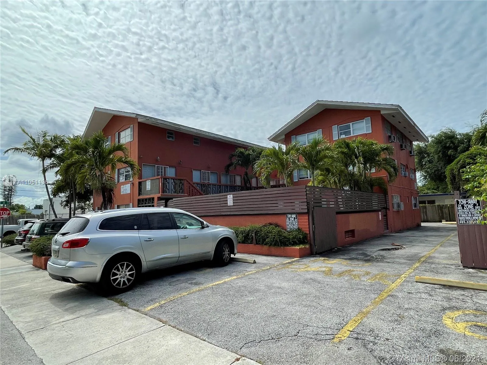 421 NE 68th St # 1, Miami FL 33138