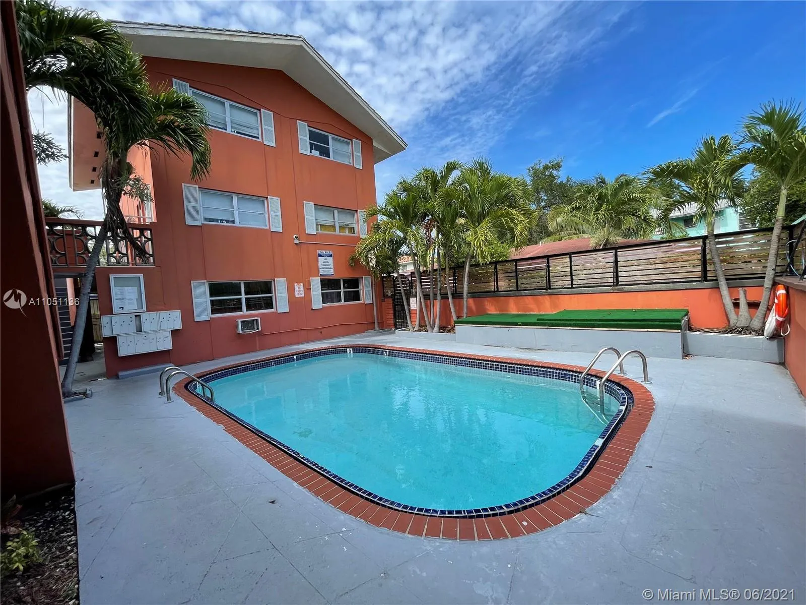 421 NE 68th St # 1, Miami FL 33138