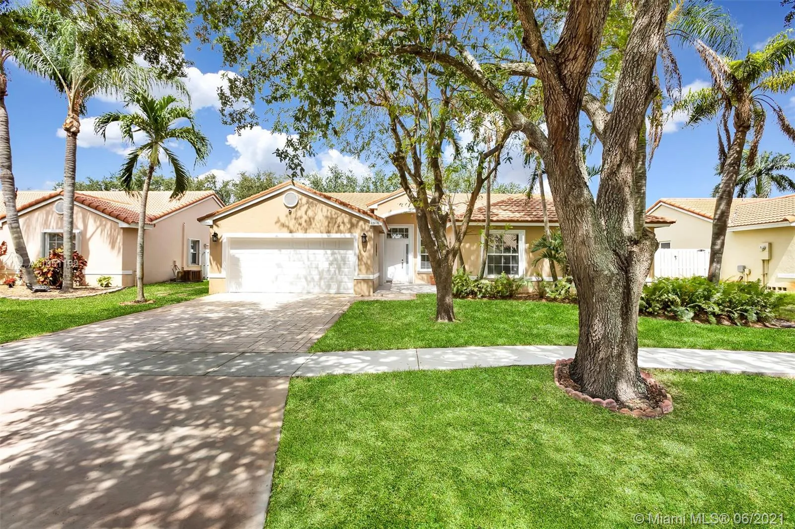 1910 SW 135th Way, Miramar FL 33027