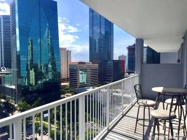 1 bedroom 1 bath for rent at 1250 S Miami Ave # 1708, Miami FL 33130