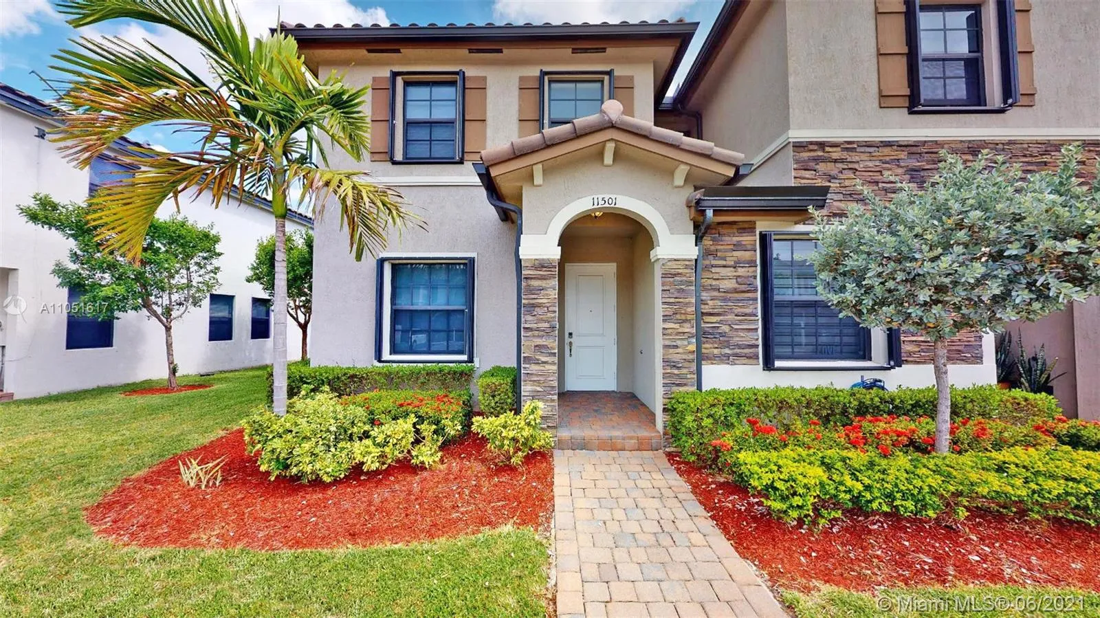 2 bedroom 2 bath for sale at 11501 SW 250th St # 11501, Homestead FL 33032