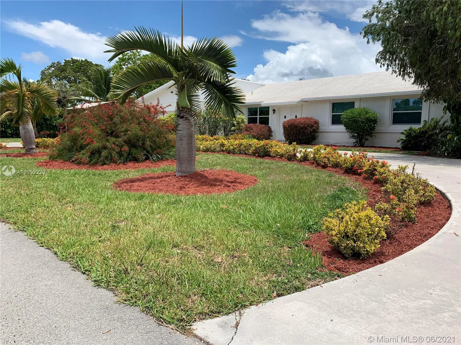 4 bedroom 2 bath for sale at 12955 SW 191st St, Miami FL 33177