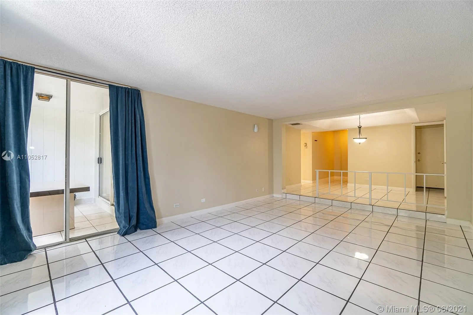 3660 Inverrary Dr # 2X, Lauderhill FL 33319