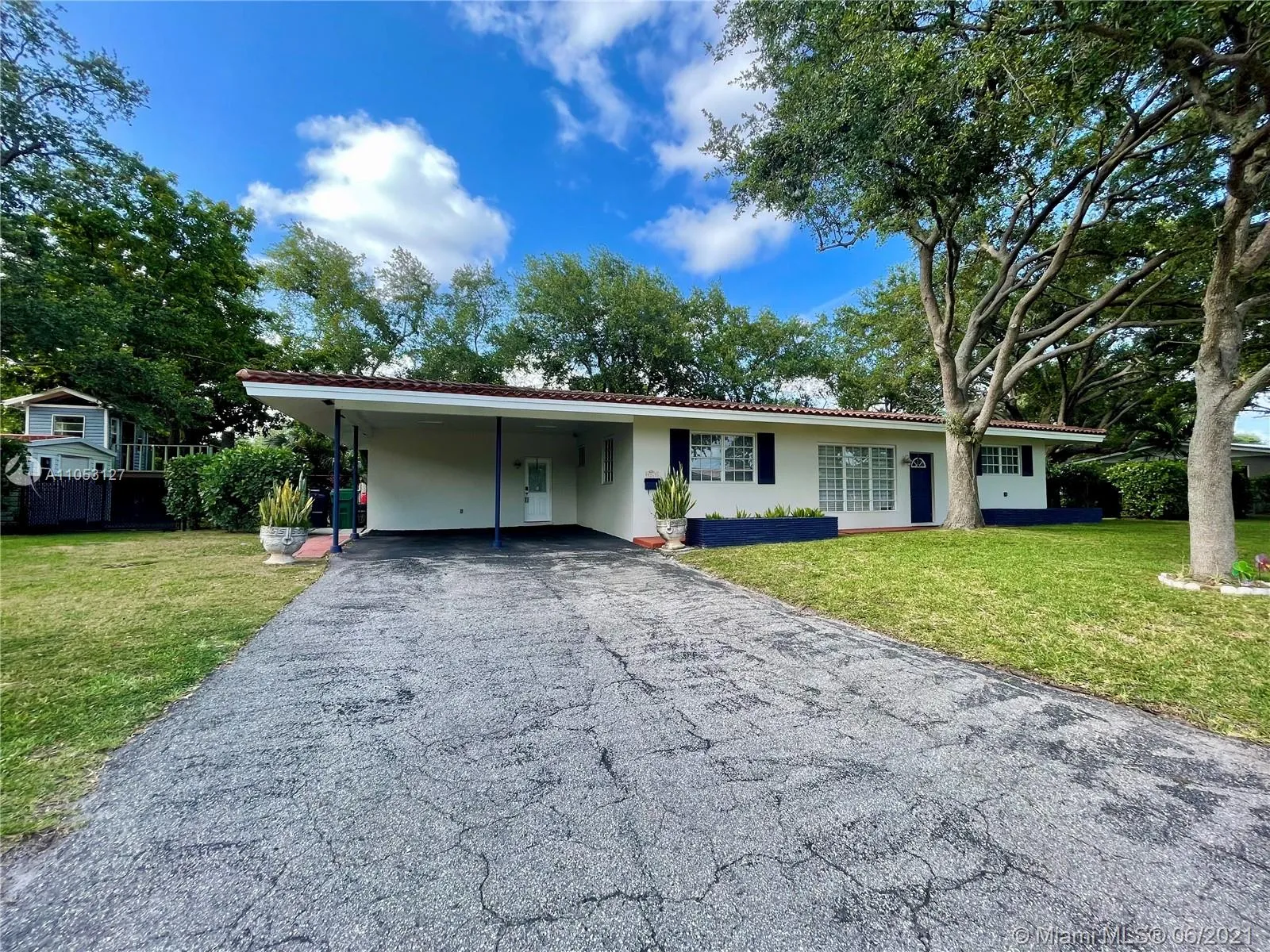 8265 SW 118th Ter, Miami FL 33156