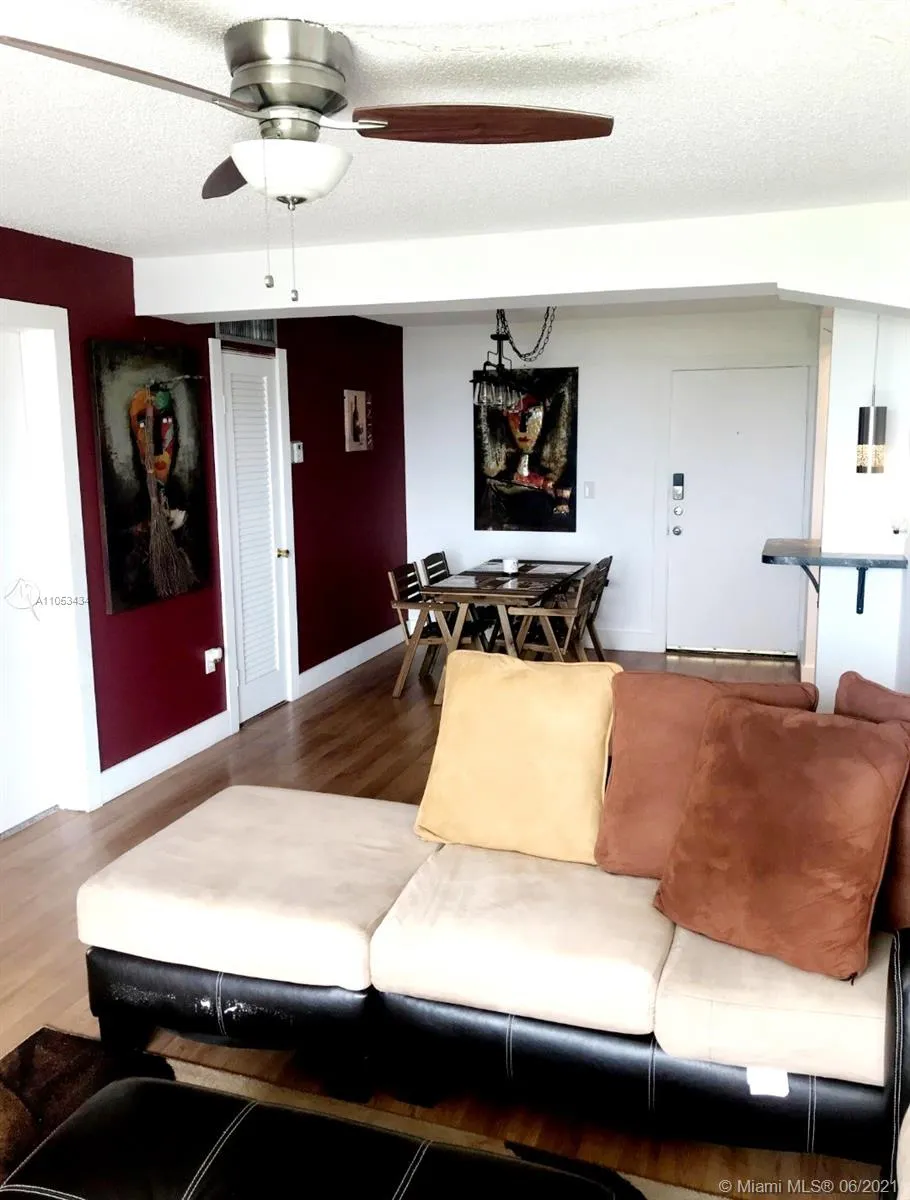 1990 Marseille Dr # 406, Miami Beach FL 33141