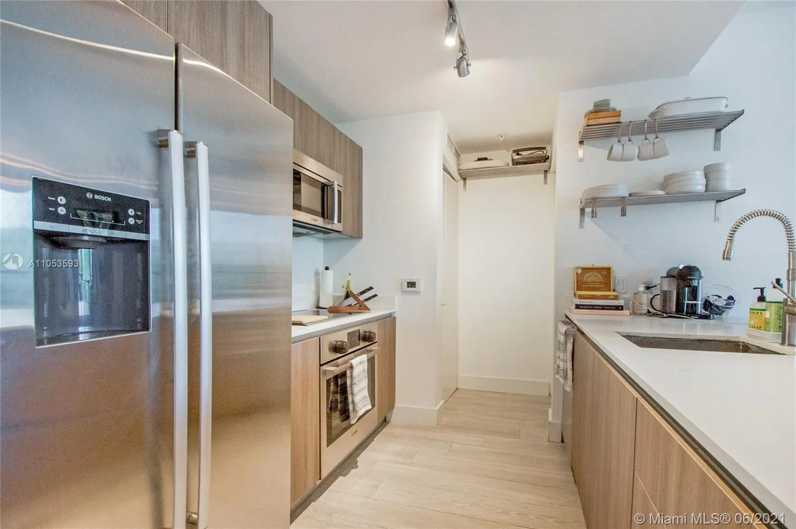 201 SW 17th Rd # 511, Miami FL 33129