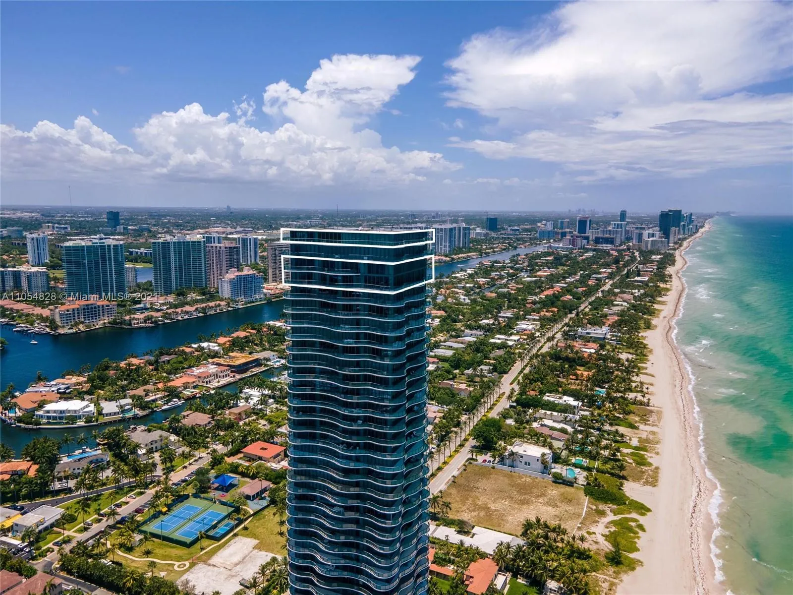 19575 Collins Ave # 43, Sunny Isles Beach FL 33160