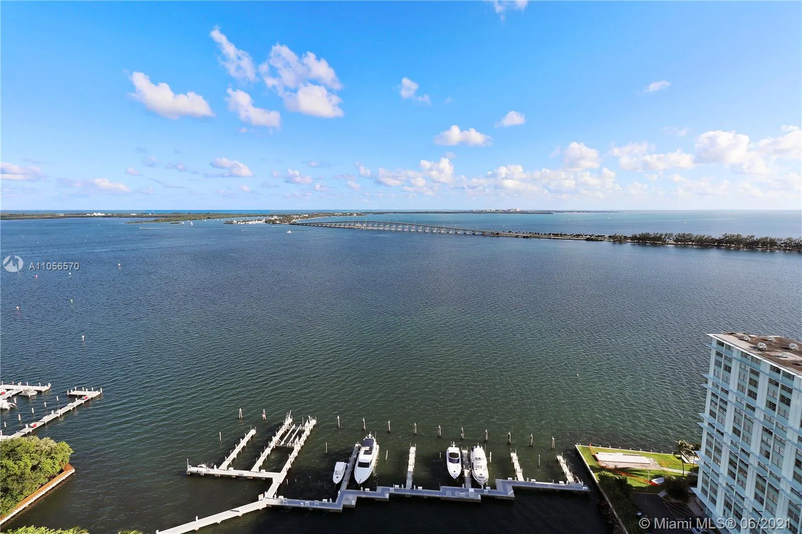 4 bedroom 4 bath for rent at 1643 Brickell Ave # 2805, Miami FL 33129