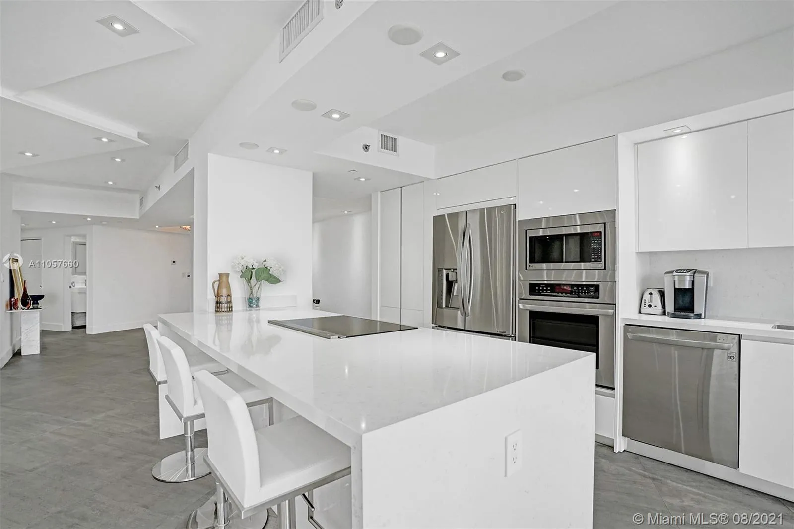 20281 E Country Club Dr # 808, Aventura FL 33180