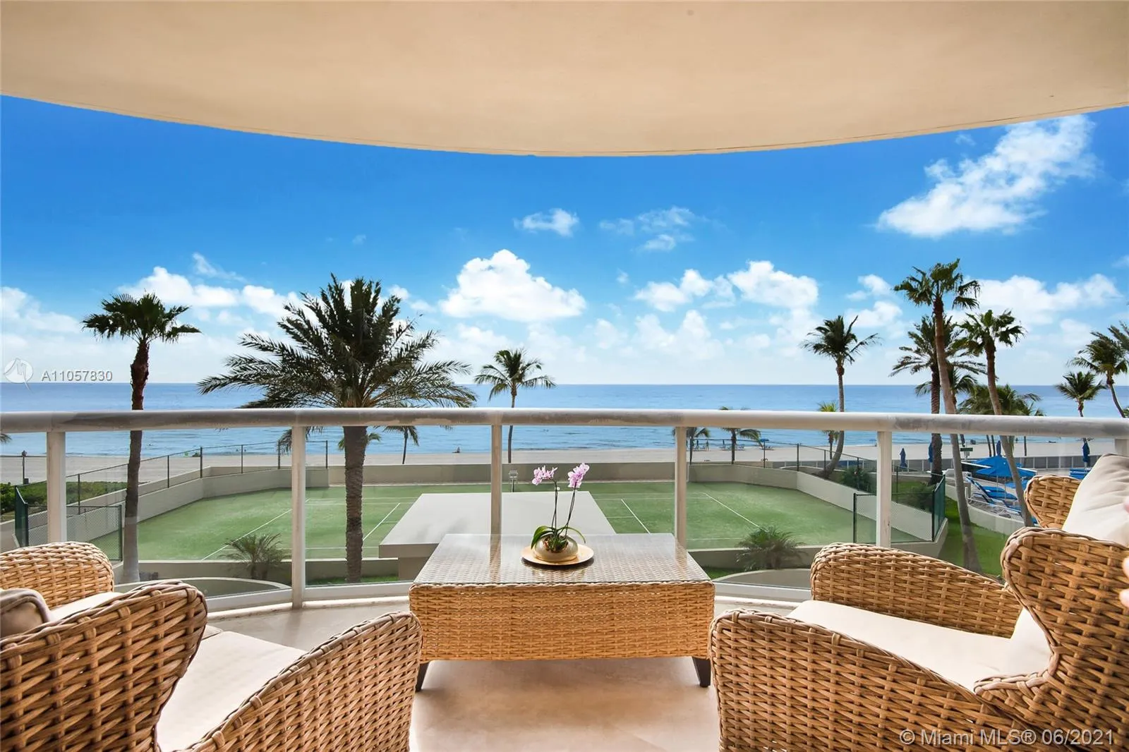 3 bedroom 3 bath for sale at 17555 Collins Ave # 407, Sunny Isles Beach FL 33160