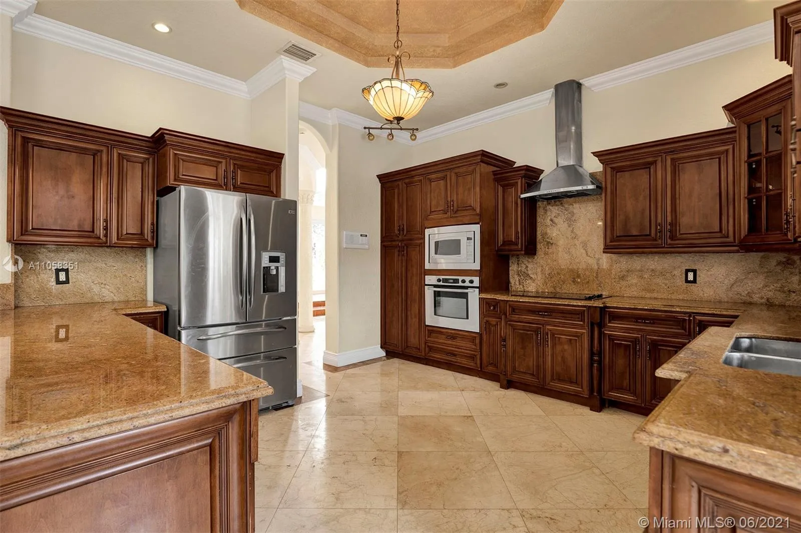 8200 NW 163rd St, Miami Lakes FL 33016