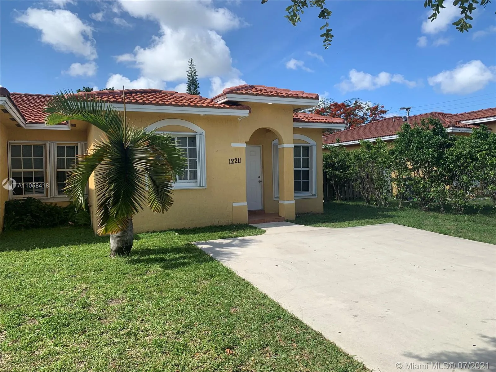 3 bedroom 2 bath for sale at 12211 SW 214th Ln # 1, Miami FL 33177