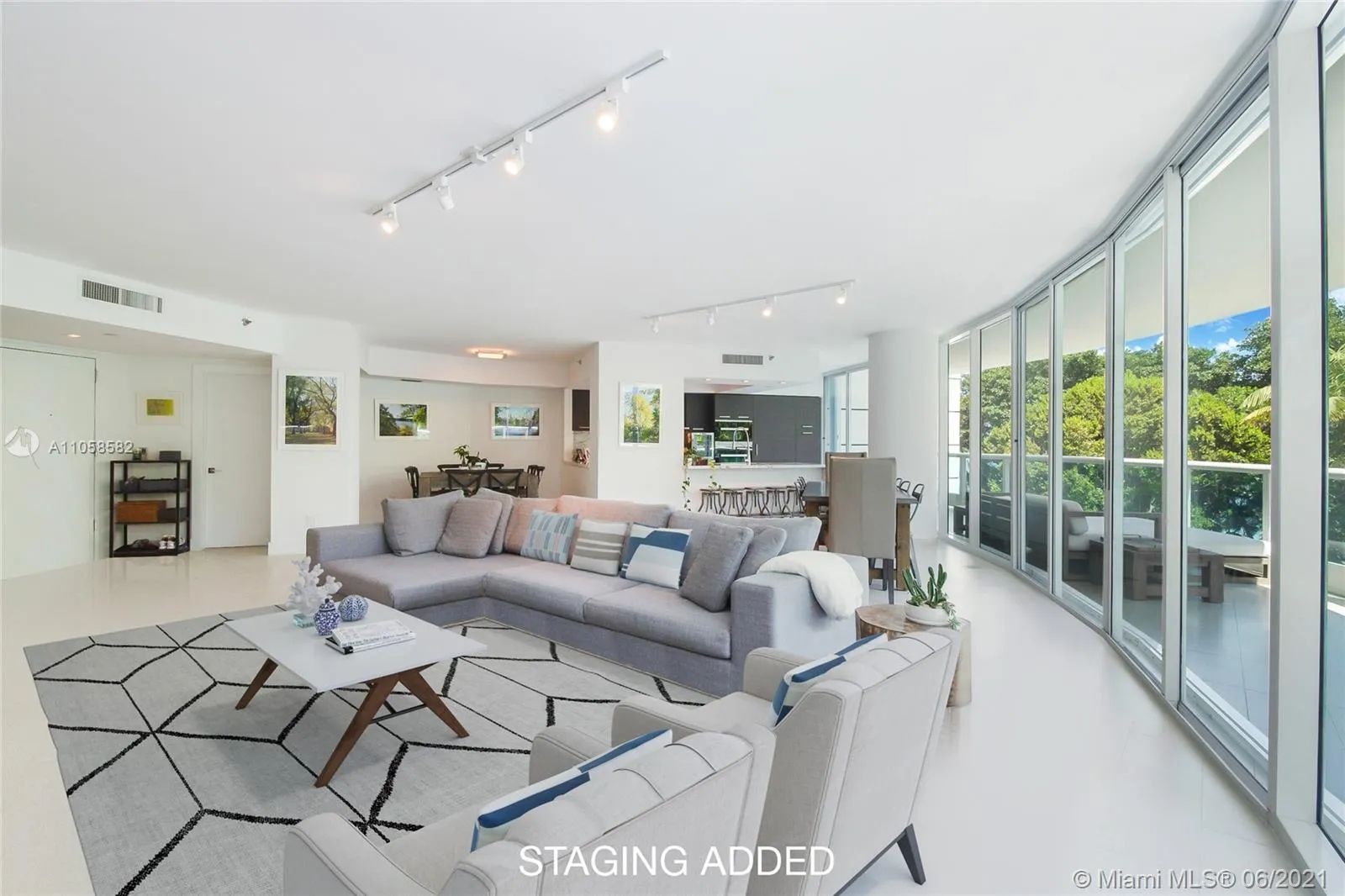 2 bedroom 2 bath for sale at 2127 Brickell Ave # 502, Miami FL 33129