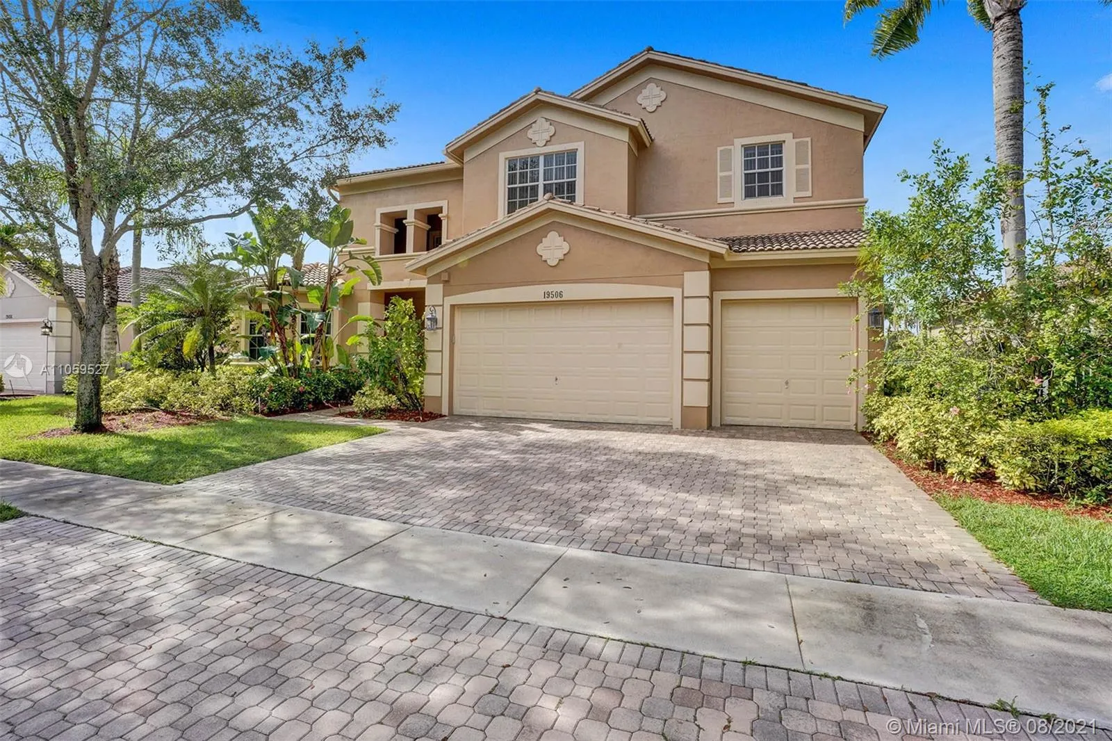 19506 N Coquina Way, Weston FL 33332