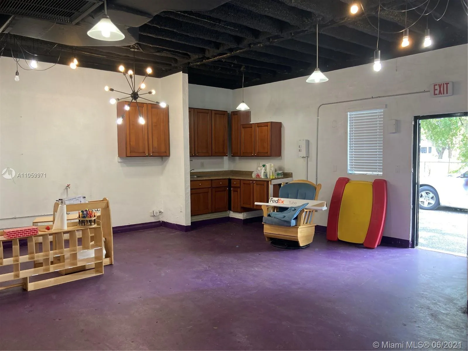 800 NW 54th STREET, Miami FL 33127