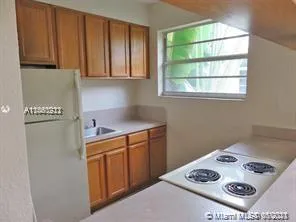 359 Meridian Ave # A207, Miami Beach FL 33139