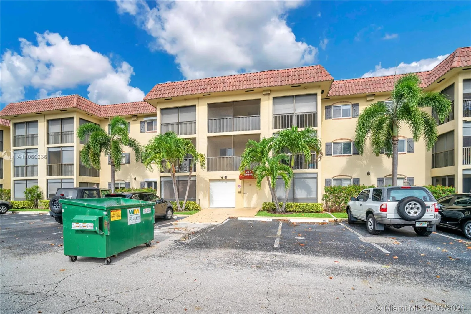 1 bedroom 1 bath for sale at 257 S Cypress Rd # 416, Pompano Beach FL 33060