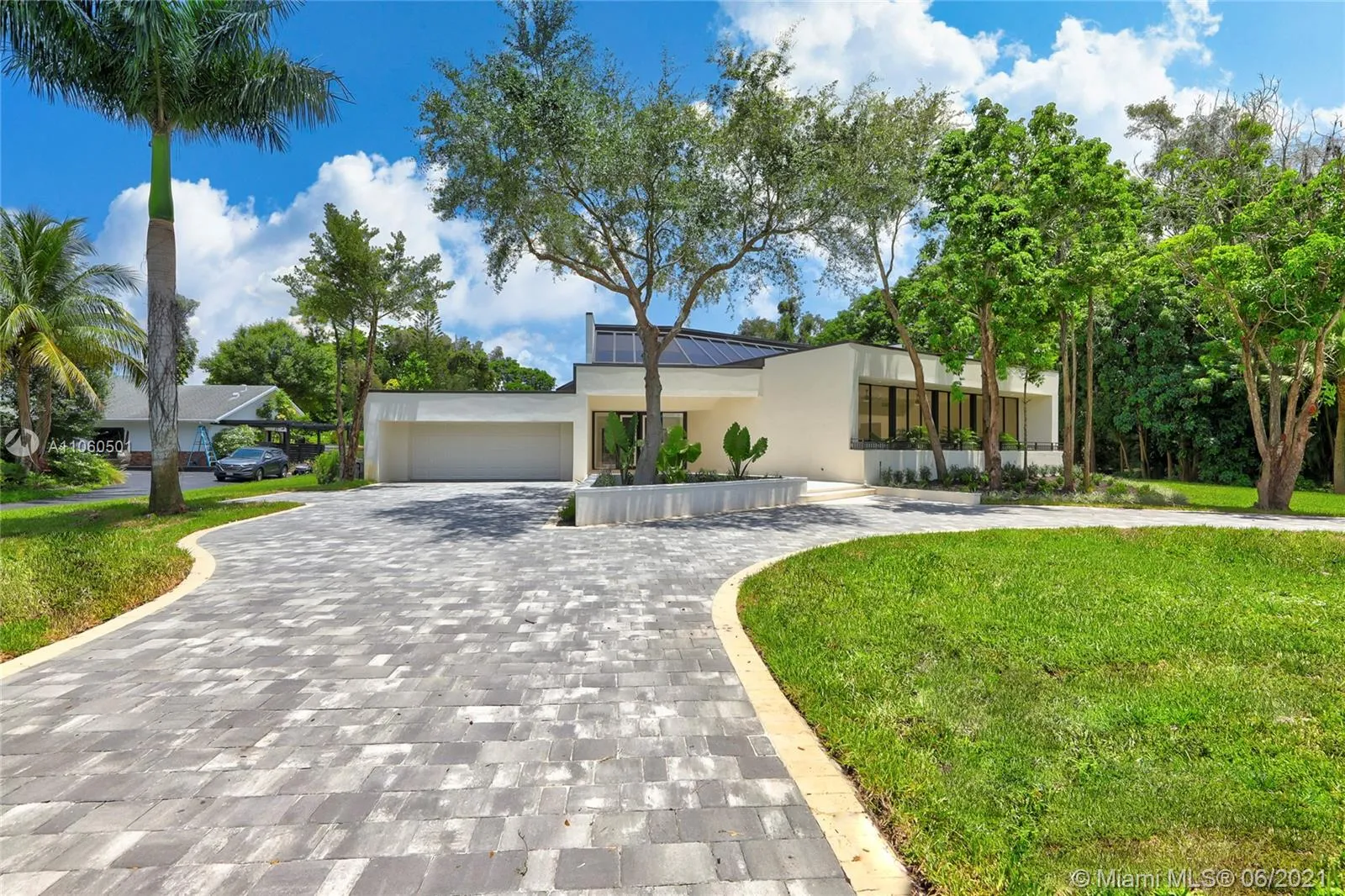 11861 NW 4th St, Plantation FL 33325